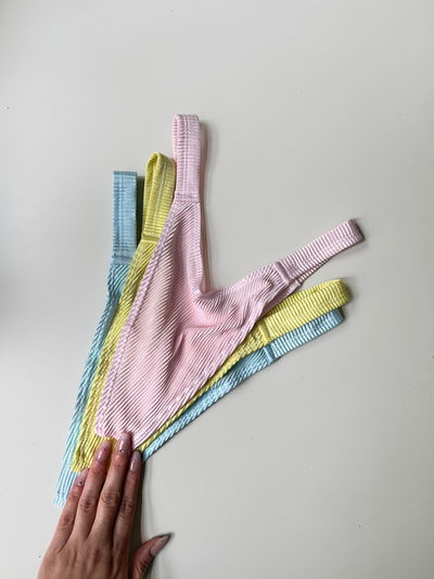 PACK X3 bombis promo en V colores pasteles 