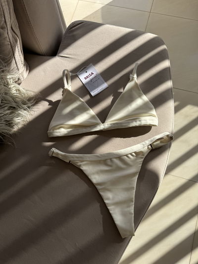 BIKINI CHER EMBOLSADA CREMA