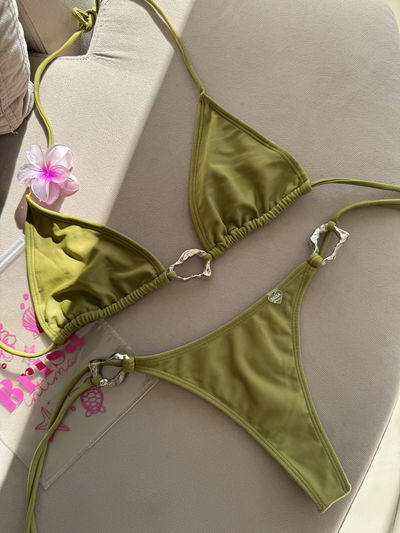 BIKINI CALU AVIÓ IRREGULAR PISTACHO