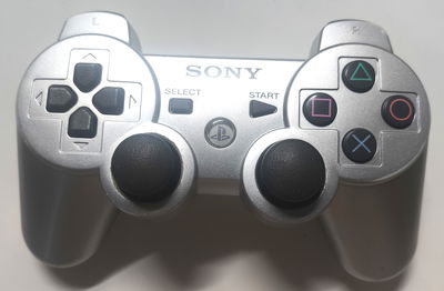 Dualshock 3 "Satin Silver"