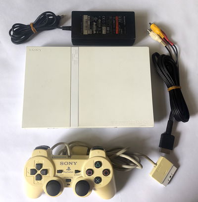 PlayStation 2 "Ceramic White"