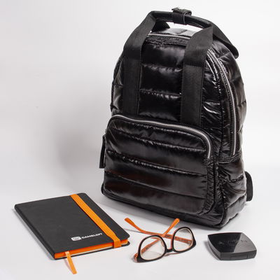 Mochila impermeable brillosa