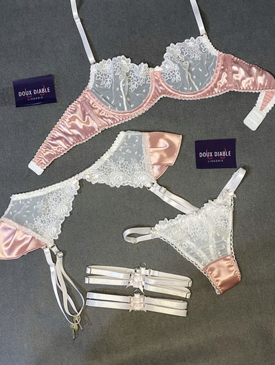 Set Petale (4 partes) por pedido