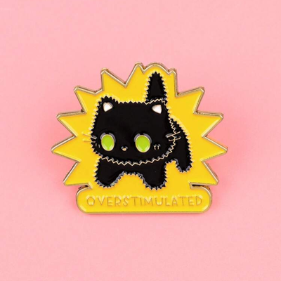 Pin gatito overstimulated