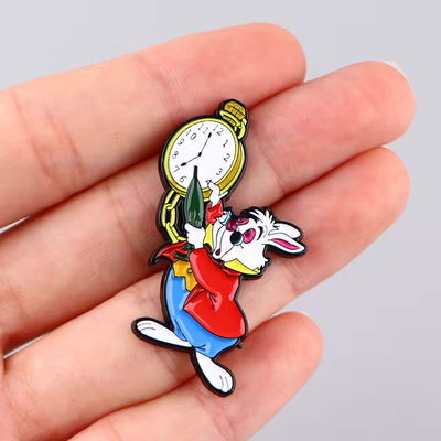 Pin Conejo Alicia 