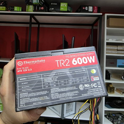 Fuente tr2 600w Thermaltake