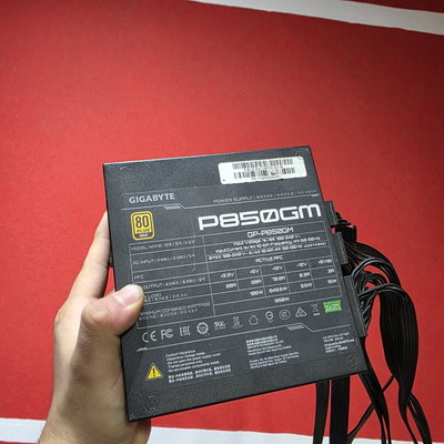 Fuente 850w 80 gold Gigabyte Sin Molex ni Sata