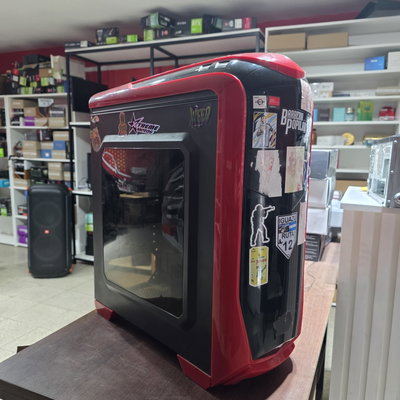 Gabinete Usado Color rojo ATX