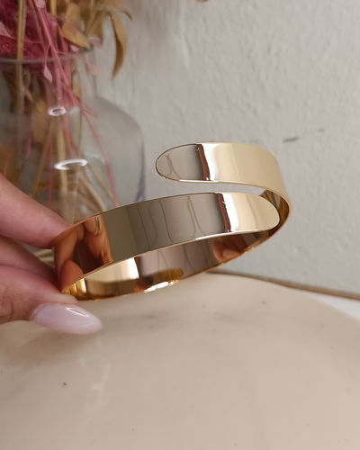 Brazalete Liso Dorado