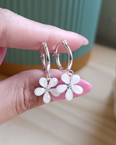 Argollas Flor Blanca AB 