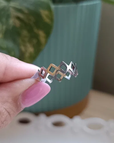 Anillo Triangulos AQ 