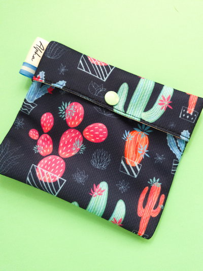 Bolsitas impermeables porta toallitas "Cactus"