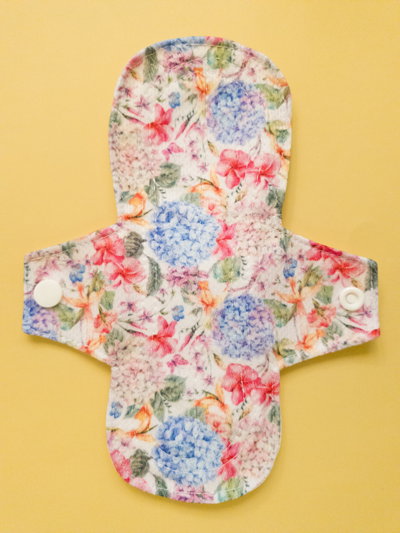 Toallita menstrual Leve "Flores silvestres" 