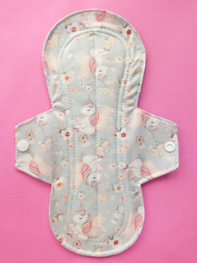 Toallita menstrual Nocturna "Unicornios" 