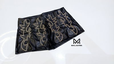 Mini short cuerina bordado Tex
