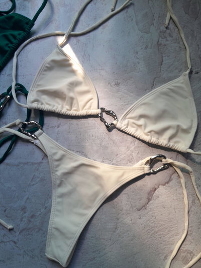 Esmeralda Avio Amorfo (crema)