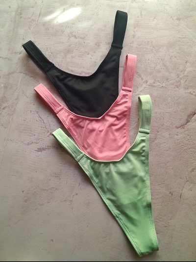 Less en V Lycra X2 Pasteles/Negro