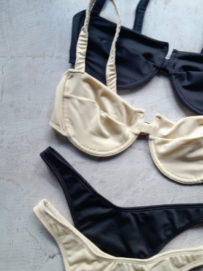 Aster Blanco y Negro