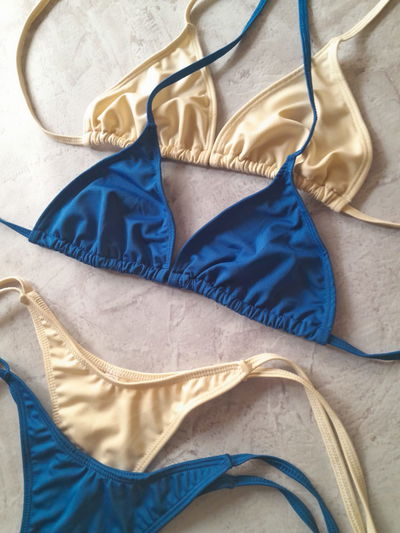 India en V Azul/Crema