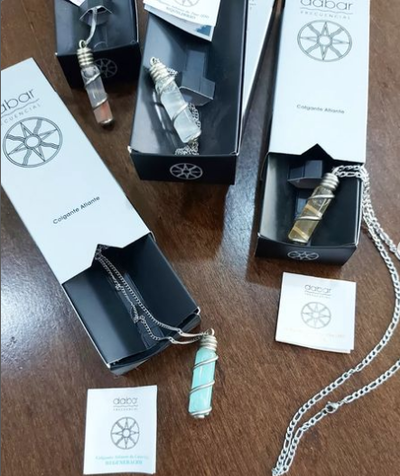 Colgante Atlante Oro. ENERGÍA.