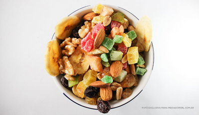 MIX DE FRUTAS SECAS Y DESHIDRATADAS X 100 GR