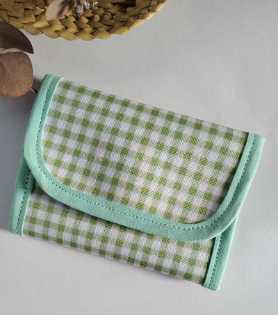 Tarjetero plegable cuadrille verde 