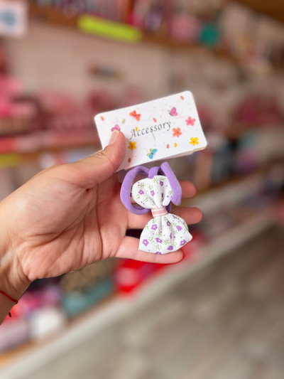 SET DE COLITAS Y MOÑO CON FLORES