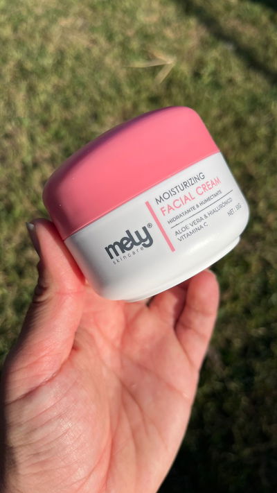 CREMA FACIAL MELY HIDRATANTE CON ALOE VERA, HIALURONICO Y VIT C