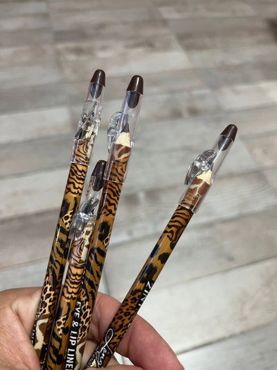 DELINEADOR OJOS Y LABIOS MARRON CON SACAPUNTAS