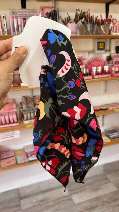 PAÑUELO 50X50 NEGRO