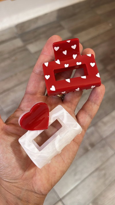 BROCHE CUADRADO MEDIANO LOVE