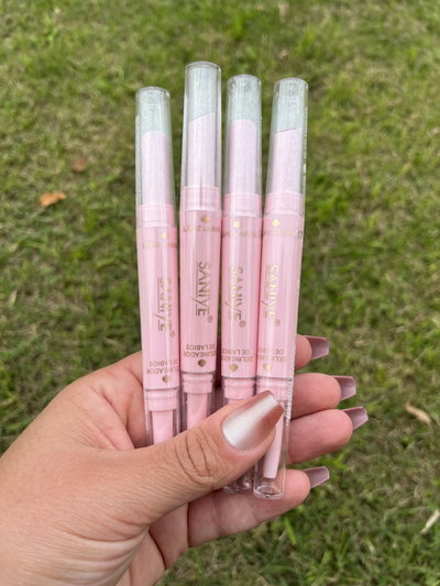 LABIAL BARRA 2 en 1 SANIYE DELINEADOR Y LABIAL 