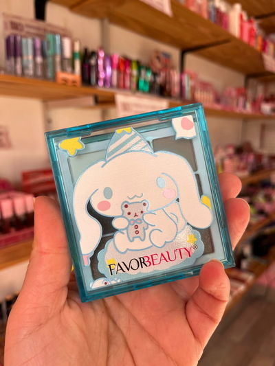SOMBRAS X9 TONOS SANRIO 1
