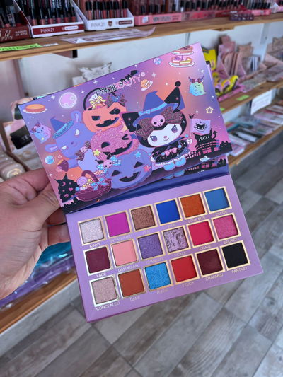 SOMBRA 18 TONOS KUROMI HALLOWEN