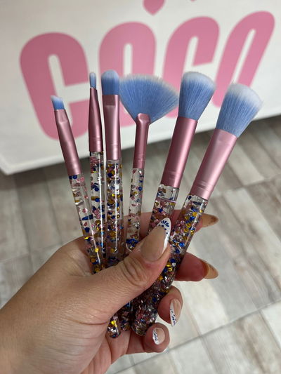 SET DE BROCHAS GLITTER CON ESTUCHE