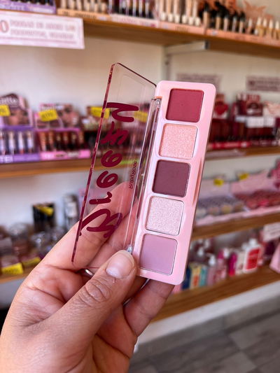 SOMBRA BREEZY RUBY ROSE