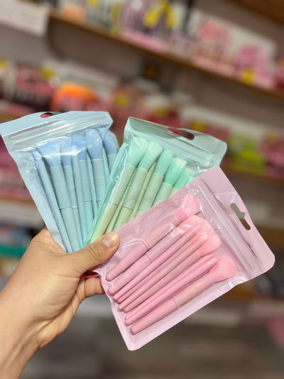 SET DE 10 BROCHITAS PASTEL 