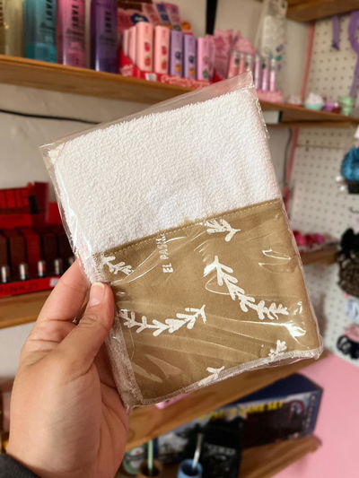 TOALLA DE MANO CON ESTAMPA ARTESANAL