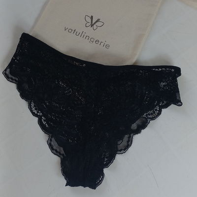 Culotte de puntilla Negro