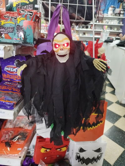 CALAVERA NEGRA LED SONIDO ADORNO