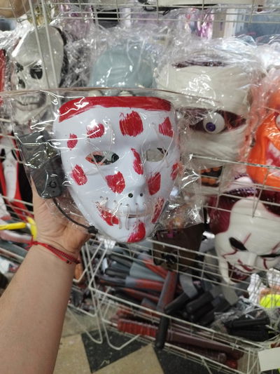 MASCARA BLANCA SANGRIENTA LED 