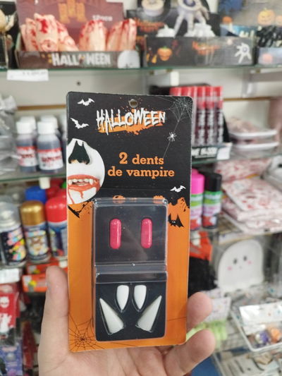 COLMILLOS DIENTE DRACULA SANGRE
