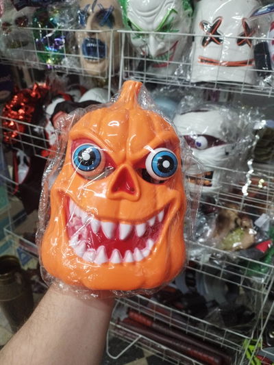 MASCARA CALABAZA OJOS SALTONES CELESTES