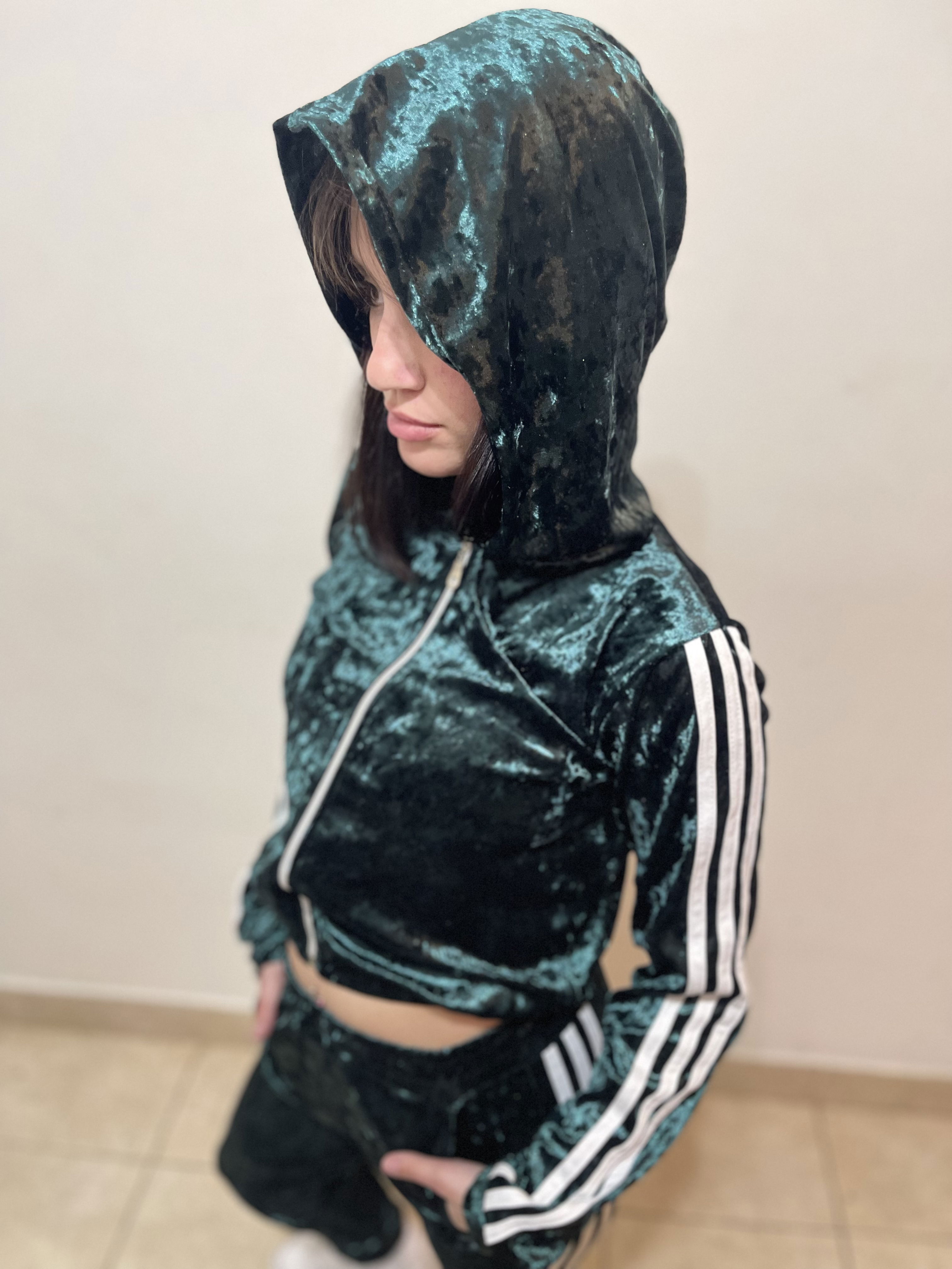 Buzos Deportivos Buzo Terciopelo Mujer Tela Modelos De Buzos