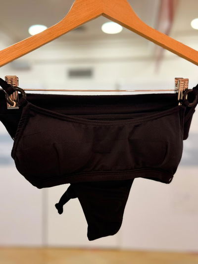 TOP BRISA TIRO MEDIO NEGRO