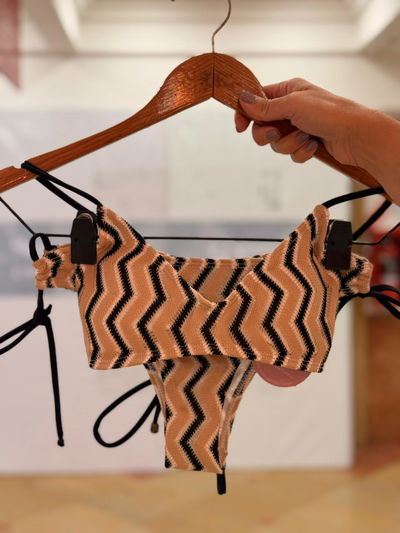 TOP AFRODITA ZIGZAG NEGRO Y BEIGE