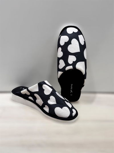 PANTUFLA CLÁSICA CORAZONES 