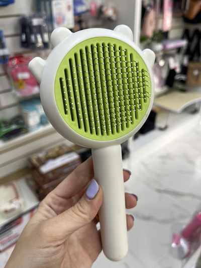 Cepillo mascota con botón expulsador de pelo 