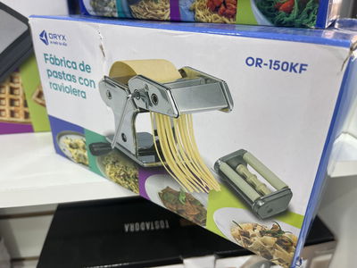 Fábrica máquina de pasta con Raviolera