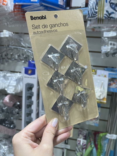 Set de ganchos autoadhesivos x6